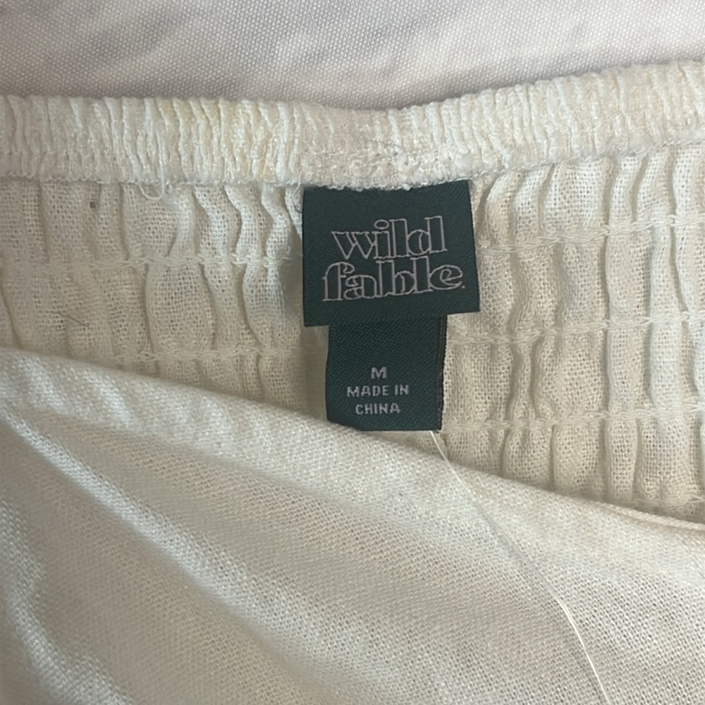 Wild Fable Cream  Buckle Accent Cropped Linen Tank Top Size Medium - Picture 8 of 10